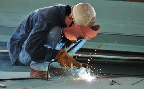 自循環(huán)焊煙凈化器無需鋪設(shè)管道，治理焊接煙塵更智能 (2).jpg