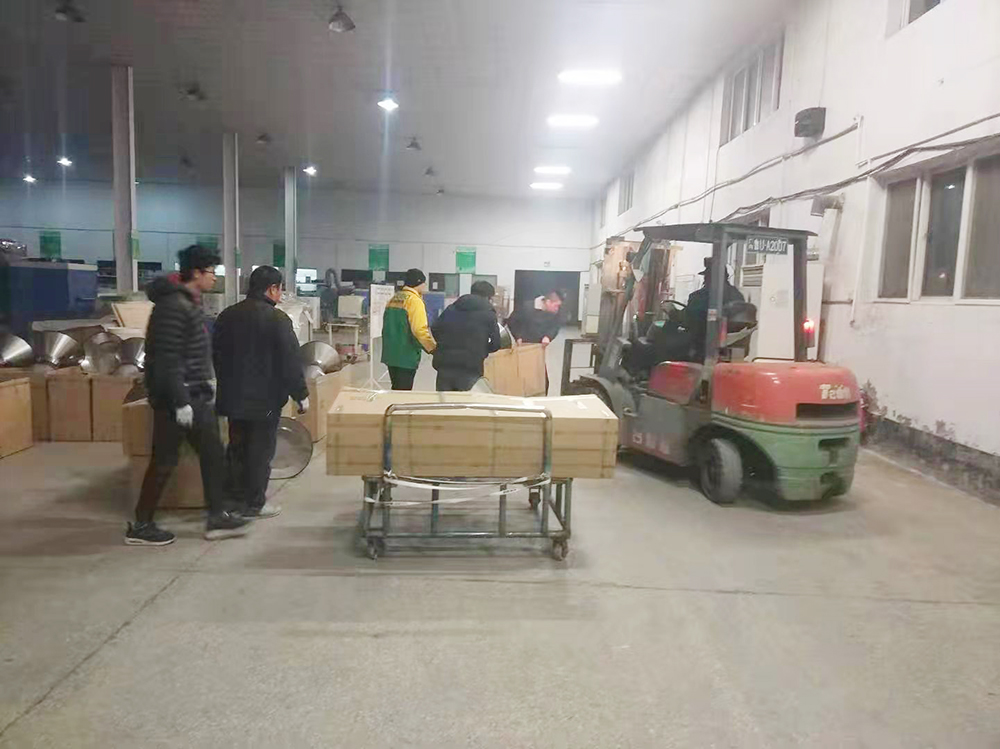 路博環(huán)保加班加點(diǎn)，確保按時(shí)交貨 (3).jpg